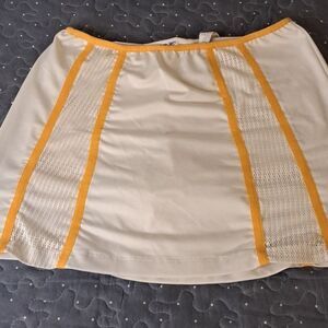 Reebok skort size medium
